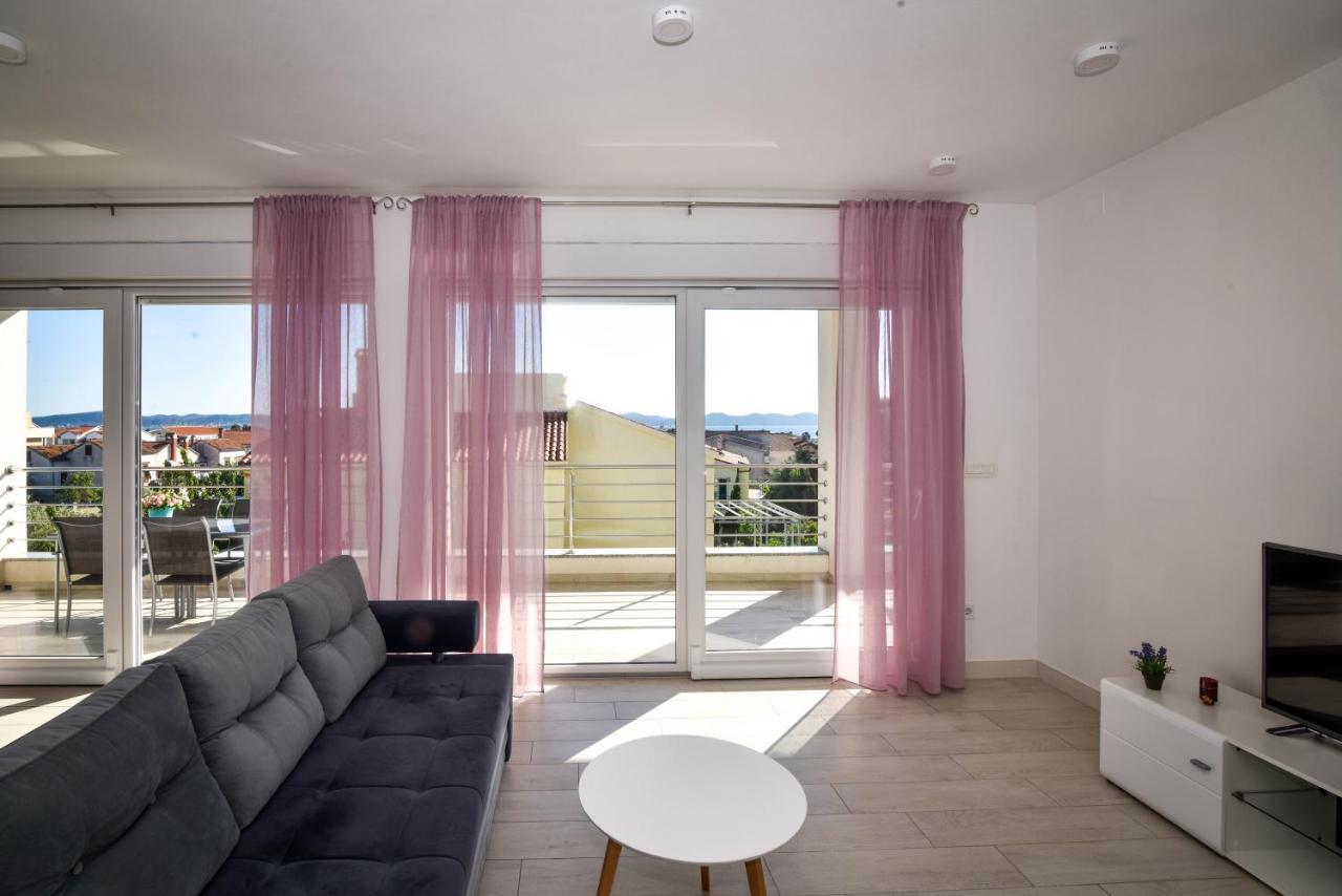 Apartment Deluxe Villa Carlotta ซาดาร์ ภายนอก รูปภาพ