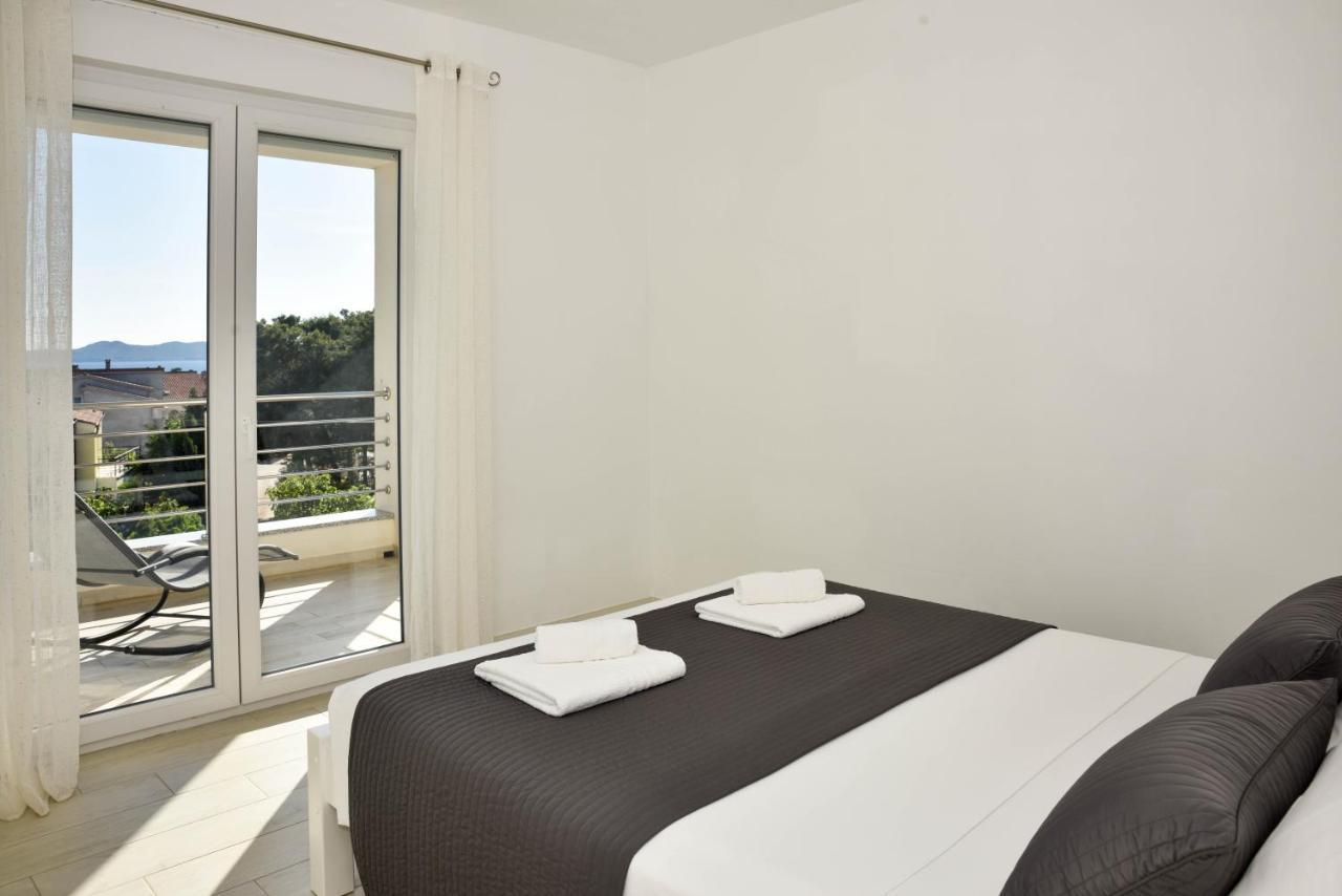 Apartment Deluxe Villa Carlotta ซาดาร์ ภายนอก รูปภาพ