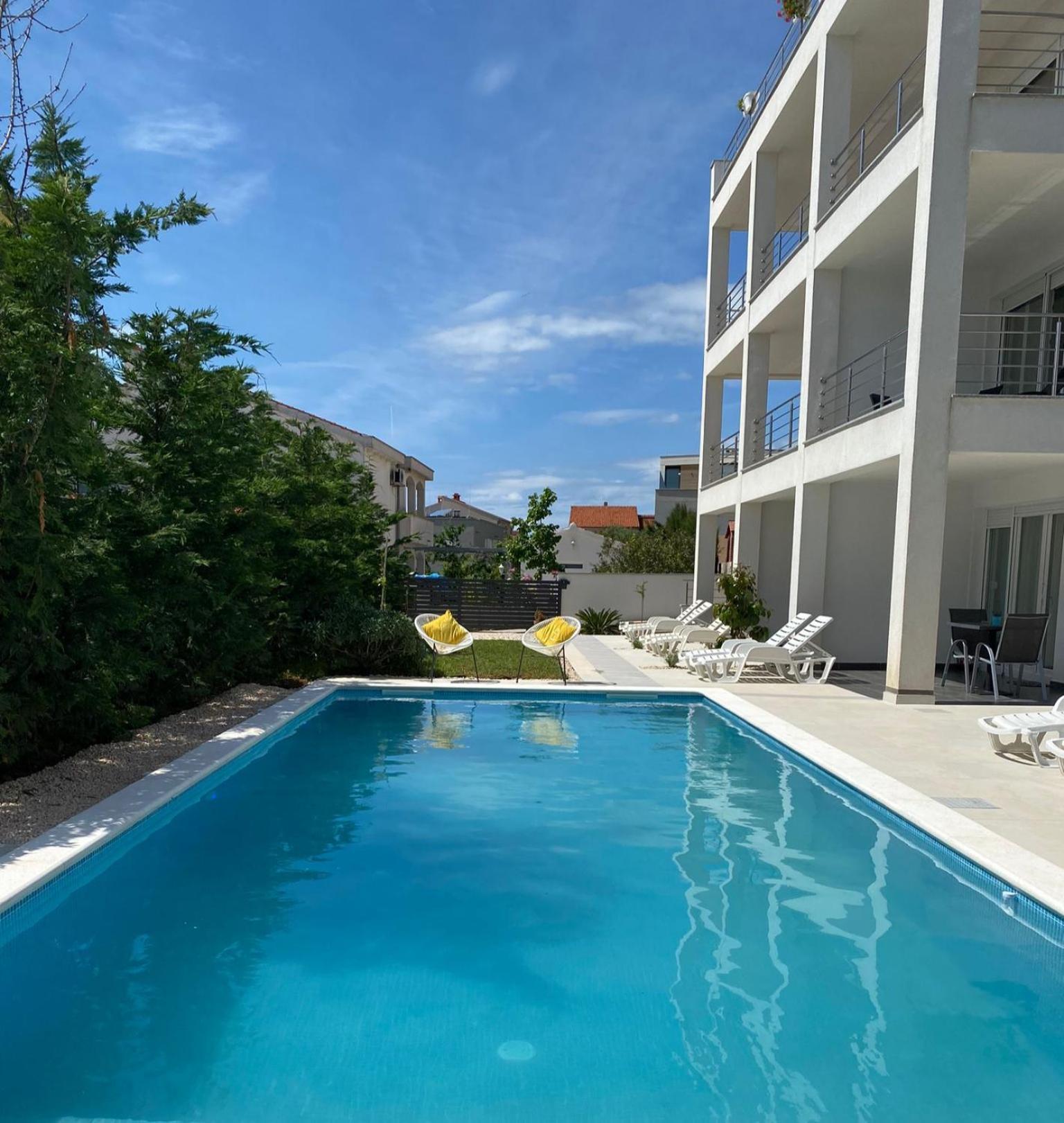 Apartment Deluxe Villa Carlotta ซาดาร์ ภายนอก รูปภาพ