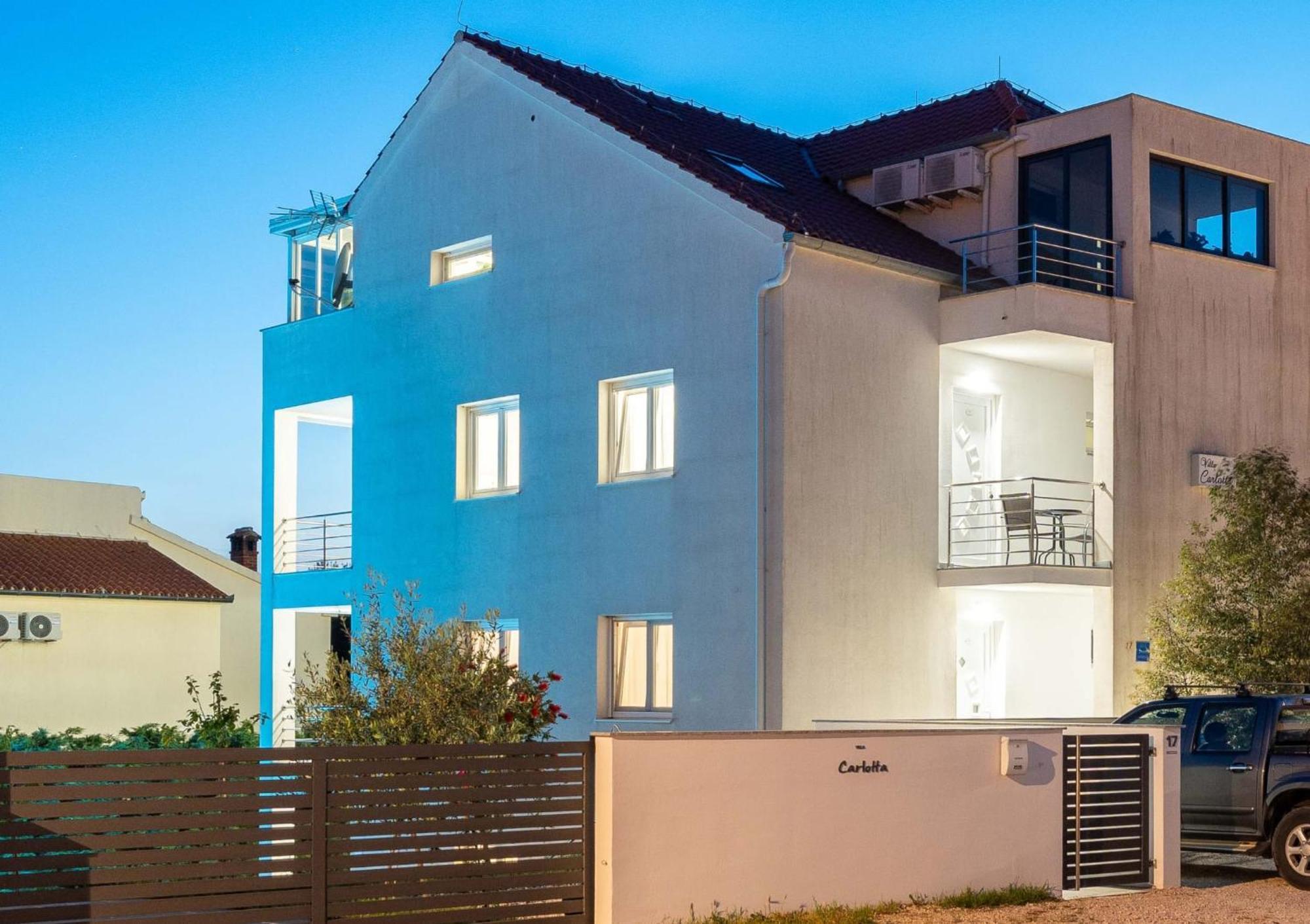 Apartment Deluxe Villa Carlotta ซาดาร์ ภายนอก รูปภาพ