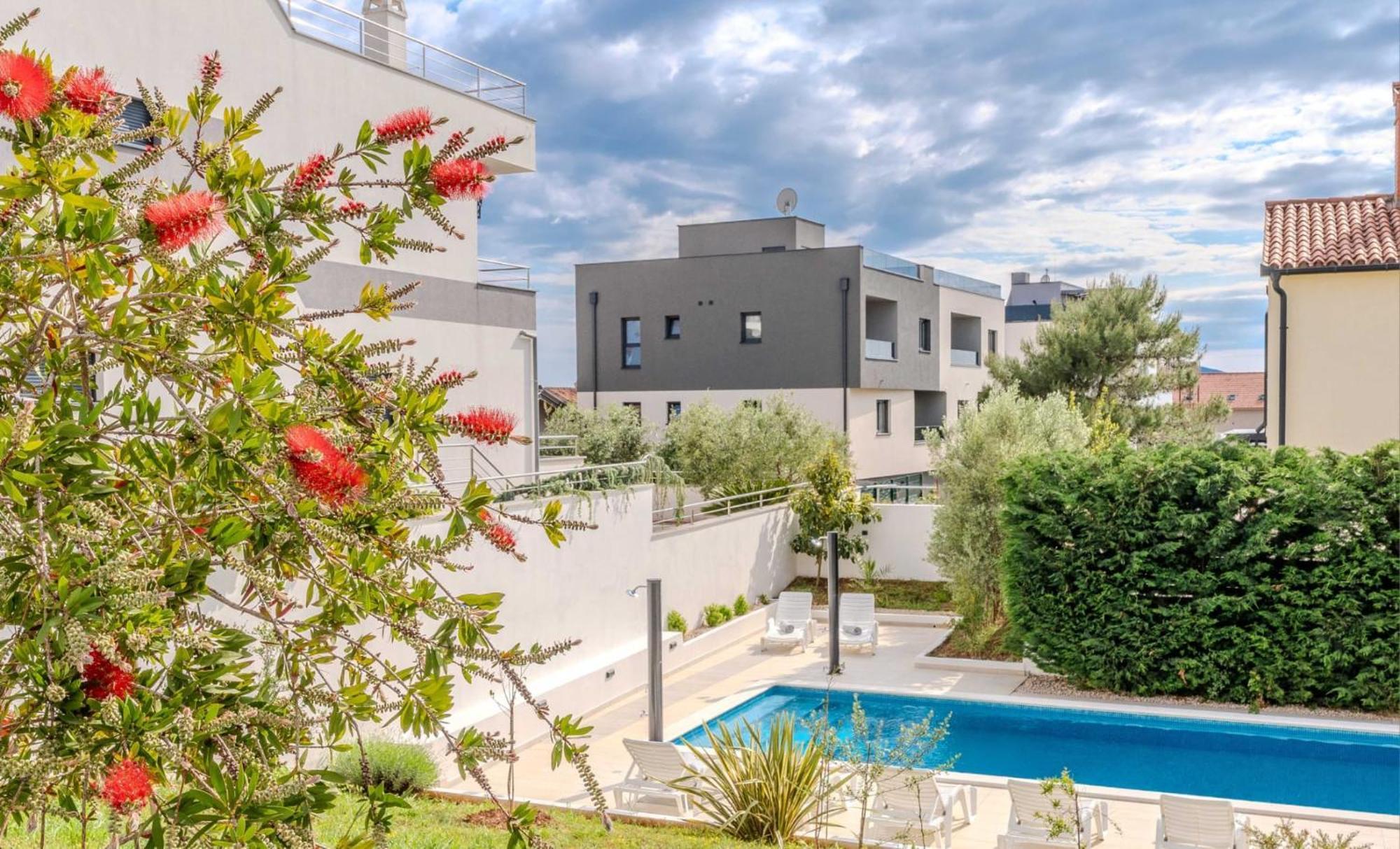 Apartment Deluxe Villa Carlotta ซาดาร์ ภายนอก รูปภาพ