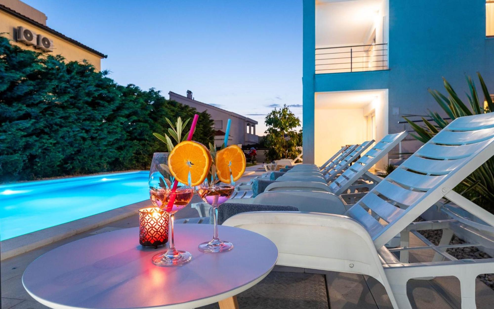 Apartment Deluxe Villa Carlotta ซาดาร์ ภายนอก รูปภาพ