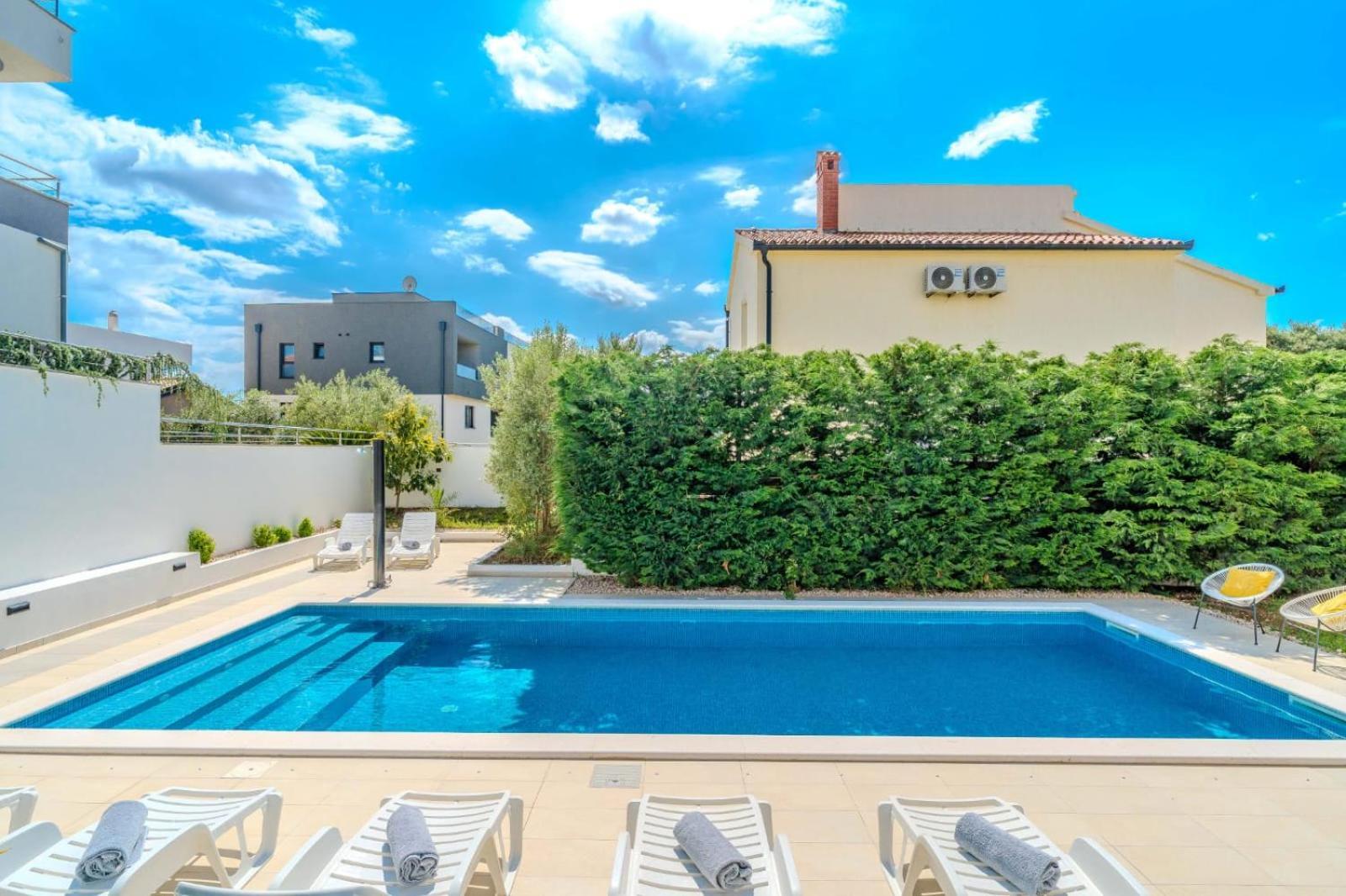 Apartment Deluxe Villa Carlotta ซาดาร์ ภายนอก รูปภาพ