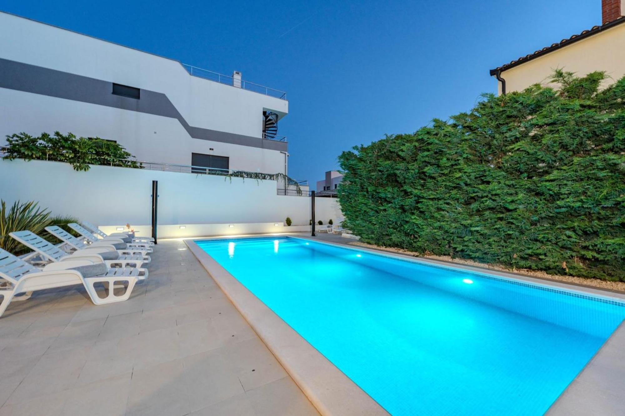 Apartment Deluxe Villa Carlotta ซาดาร์ ภายนอก รูปภาพ